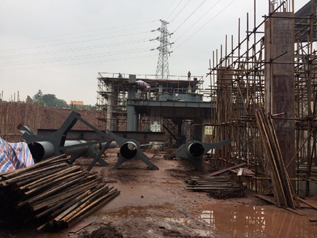 燒結(jié)機(jī)安裝現(xiàn)場